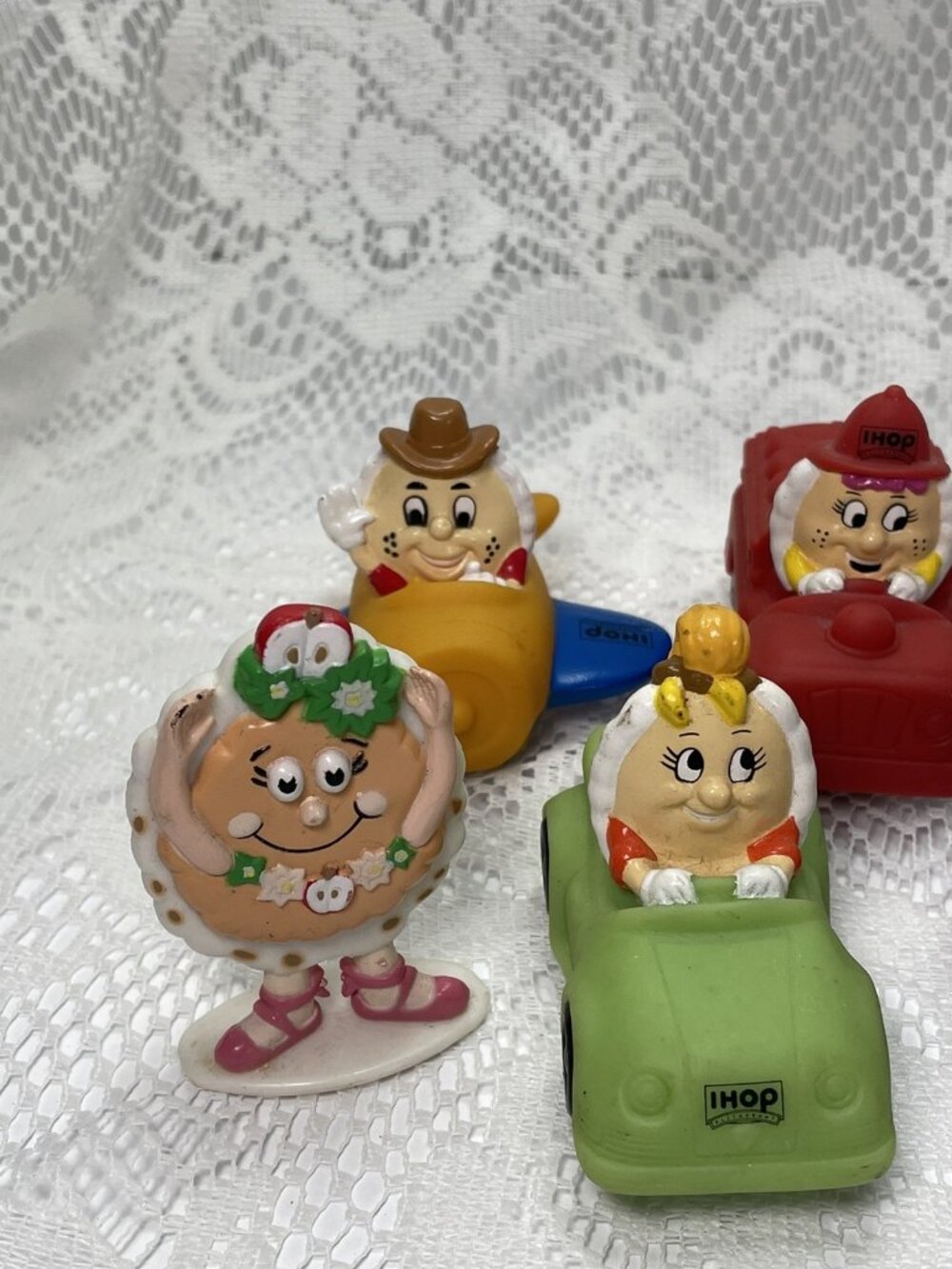 Vintage Lot Of 8 IHOP Restaurant PVC Toy Figures Driving Cars from 1996 - Picture 2 of 16